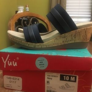 Yuu shoes navy wedge